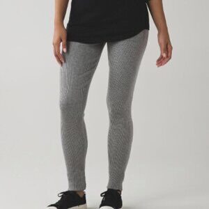 Lululemon Find Your Mantra Pant‎ in Heathered Grey sz 6